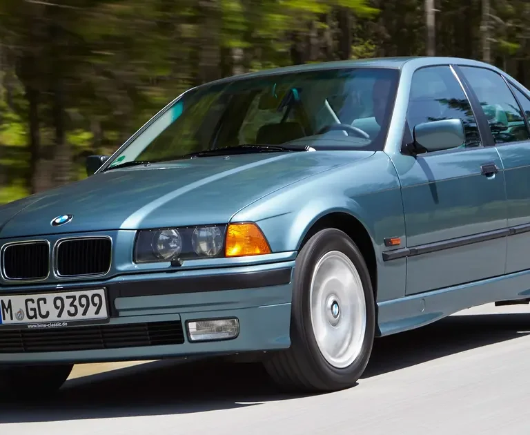 BMW E36 3 Series Sedan 323i Engine