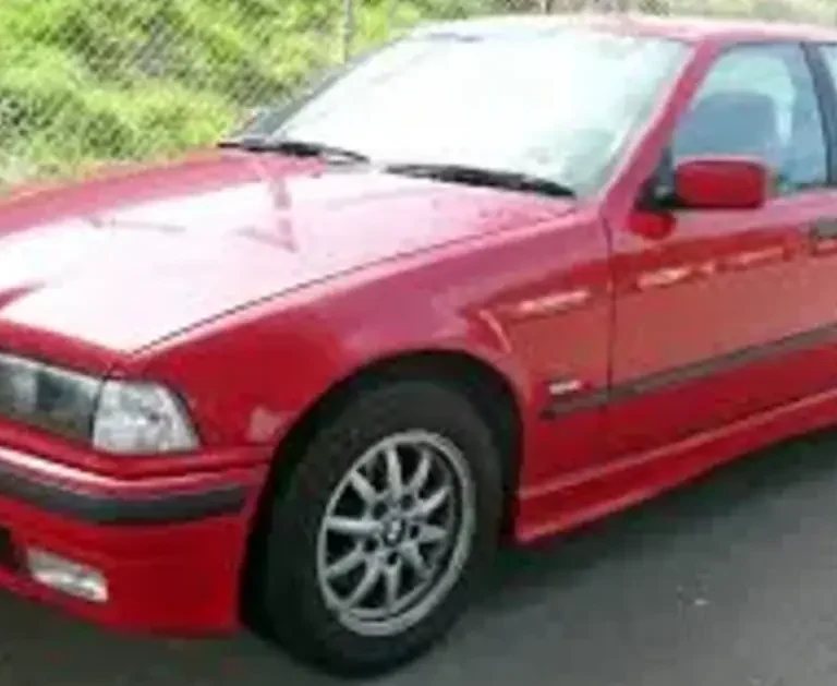 BMW E36 3 Series Sedan 318iS Engine Technical